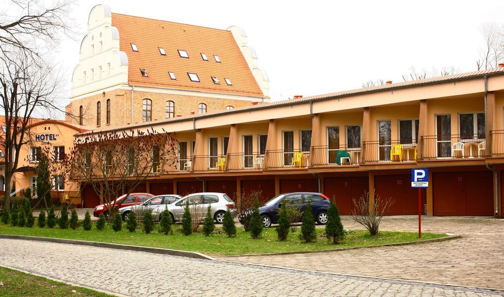 Hotel Zamek غيجيتسكو المظهر الخارجي الصورة